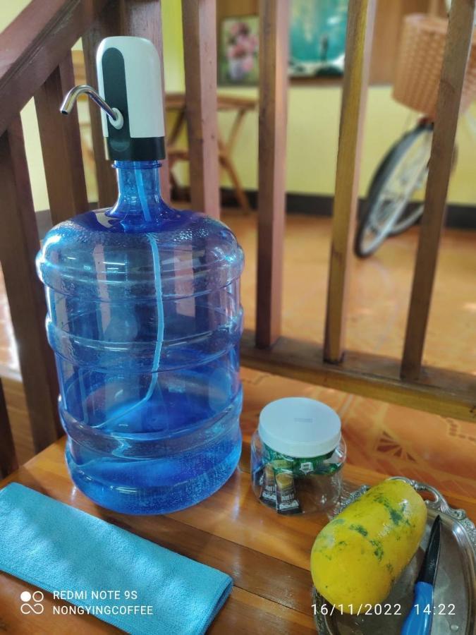 Chanmuang Guesthouse メーホンソン エクステリア 写真