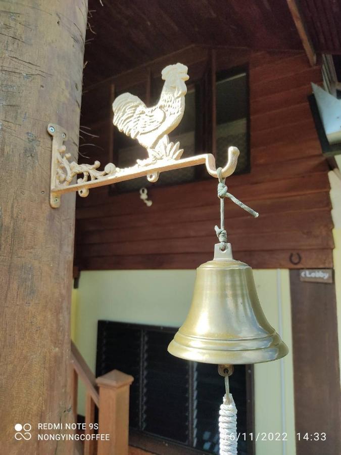 Chanmuang Guesthouse メーホンソン エクステリア 写真